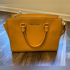 Michael Kors Selma Saffiano Leather Medium Satchel